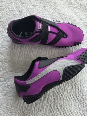 Puma Men’s Purple Athletic Slip-On Sneakers